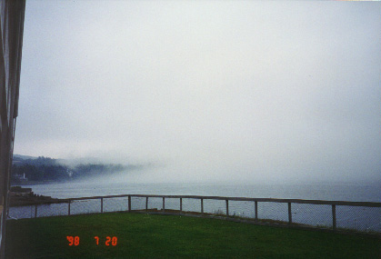 bar harbor arrival fog.JPG (39221 bytes)